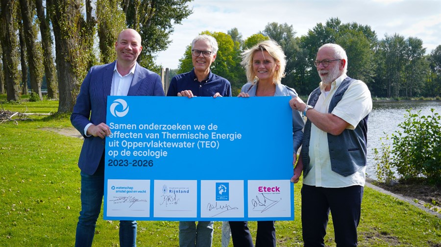 Bericht Waterschap Amstel, Gooi en Vecht onderzoekt gevolgen warmtewinning  Sloterplas bekijken